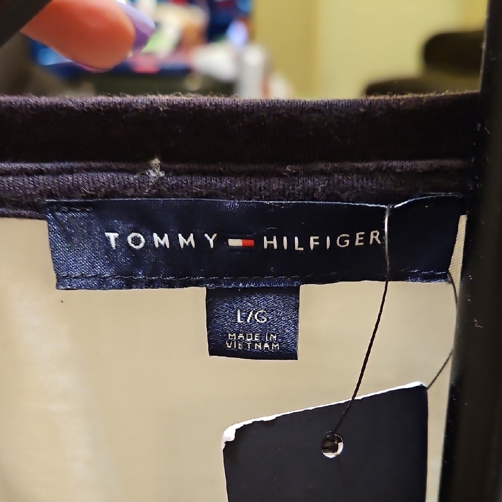 Tommy Hilfiger White Tee with Navy Floral Motif - Short Sleeve - Picture 7 of 10